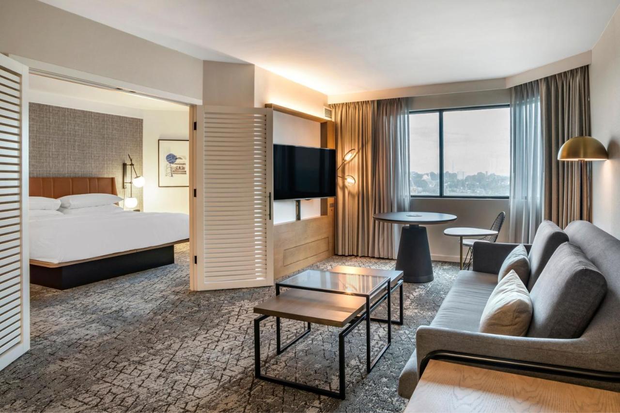 Sheraton Downtown Hotel 3*